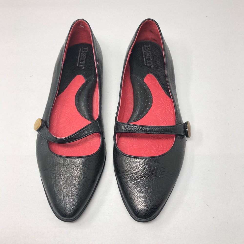 Born | Women’s Black MaryJane Flats Size 6